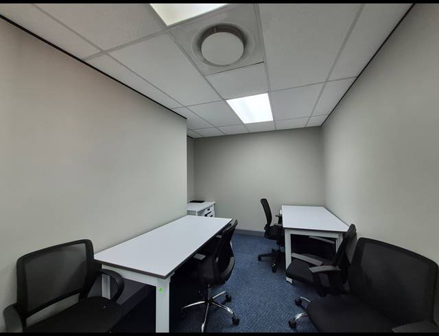 110M² OFFICE TO LET IN DUNKELD WEST